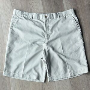 Greg Norman Men's Shorts W40 Tan Golf Preppy Casual Summer